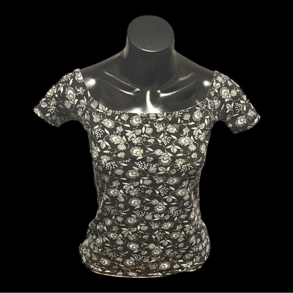 Short Sleeve Square Neck Line Top | Black & White | Garage | Large